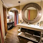Oda ve Kahvaltı La Piazzetta Degli Artisti - Boutique 4*