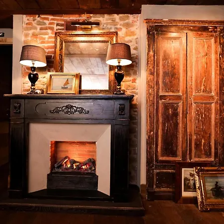 Bed & Breakfast La Piazzetta Degli Artisti - Boutique