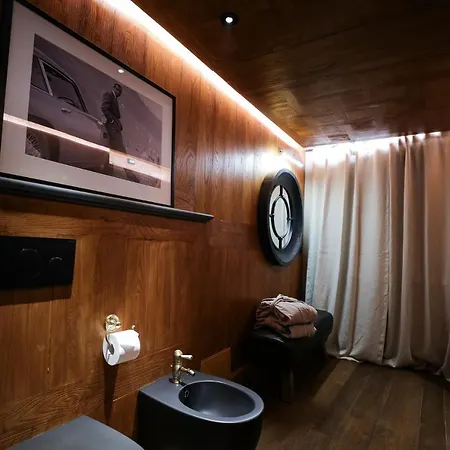 La Piazzetta Degli Artisti - Boutique Bed & Breakfast Bossolasco