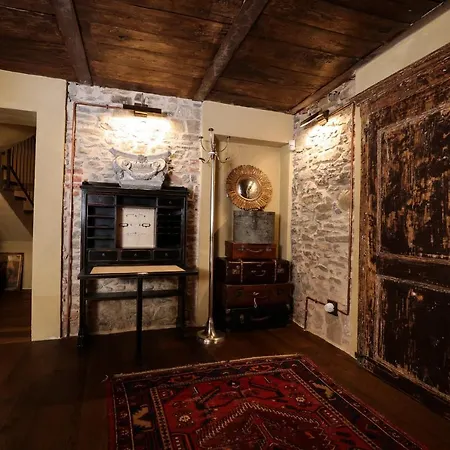 La Piazzetta Degli Artisti - Boutique 4*