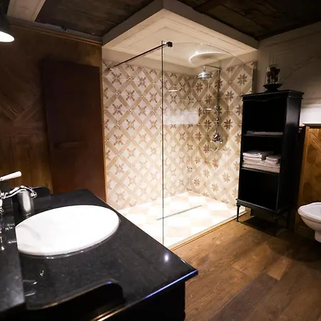 Bed & Breakfast La Piazzetta Degli Artisti - Boutique Bossolasco