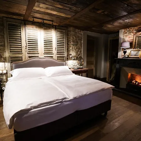 La Piazzetta Degli Artisti - Boutique Bed & Breakfast Bossolasco